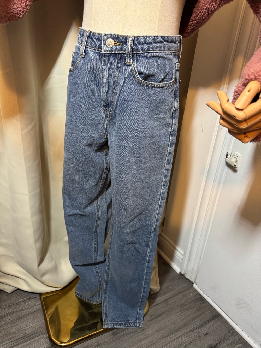 PrettyLittleThing Women's Straight Blue Denim Jeans